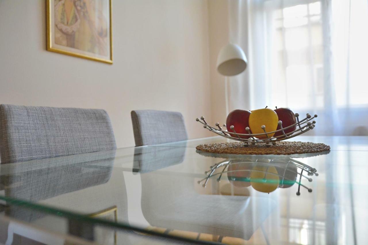 Apartment In The Heart Of ปราก ภายนอก รูปภาพ