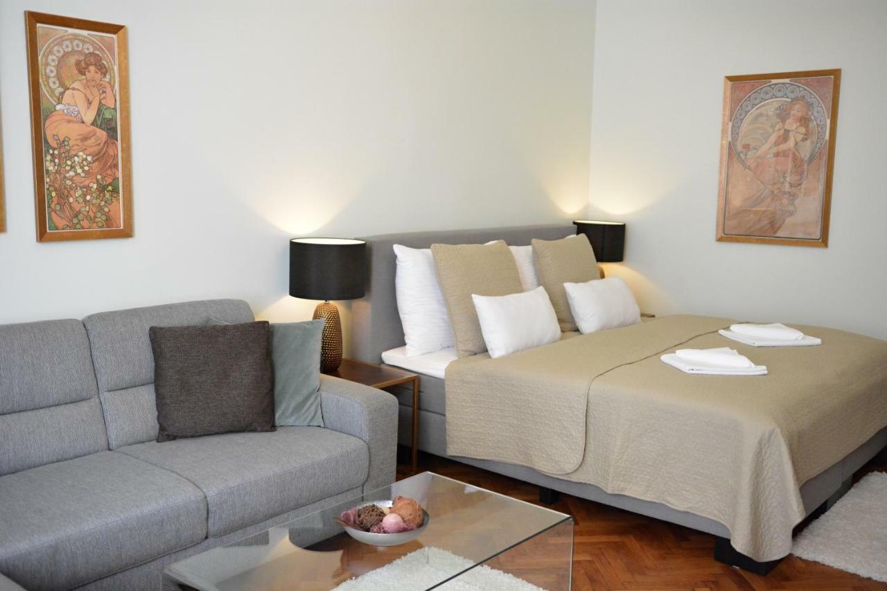 Apartment In The Heart Of ปราก ภายนอก รูปภาพ