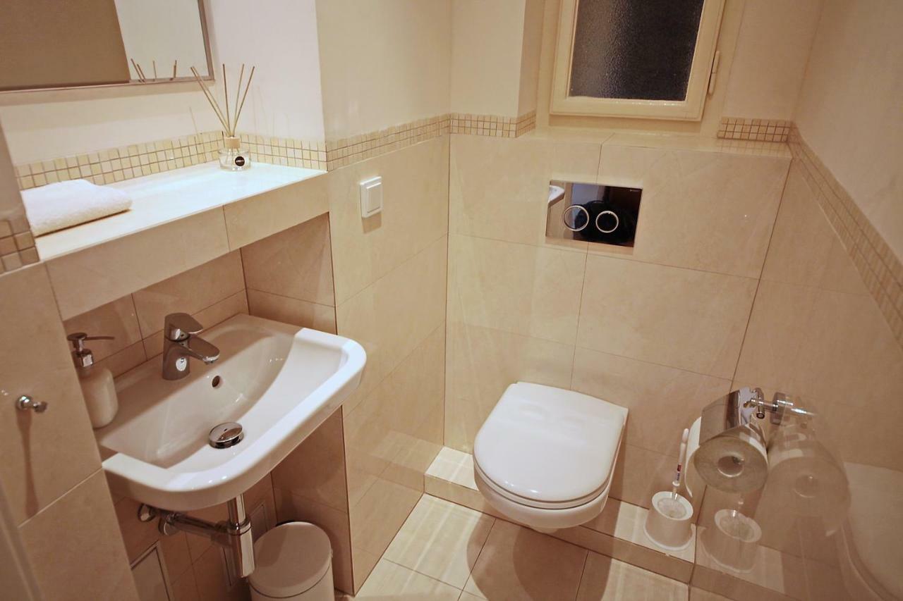 Apartment In The Heart Of ปราก ภายนอก รูปภาพ